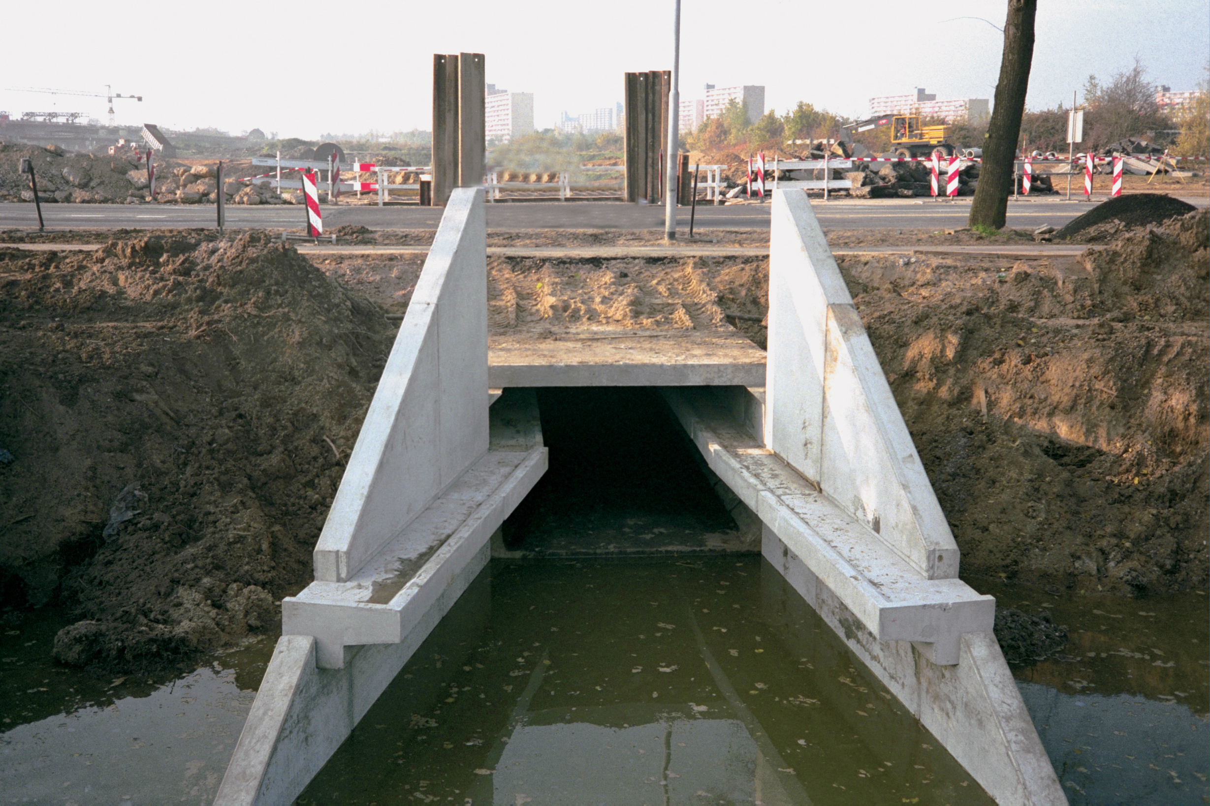 LEVERANCIER VOOR WEG- EN WATERBOUW